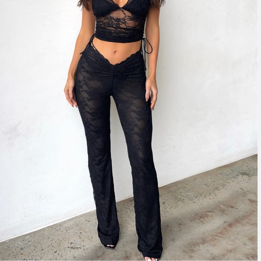 Outcast Black Lace pats